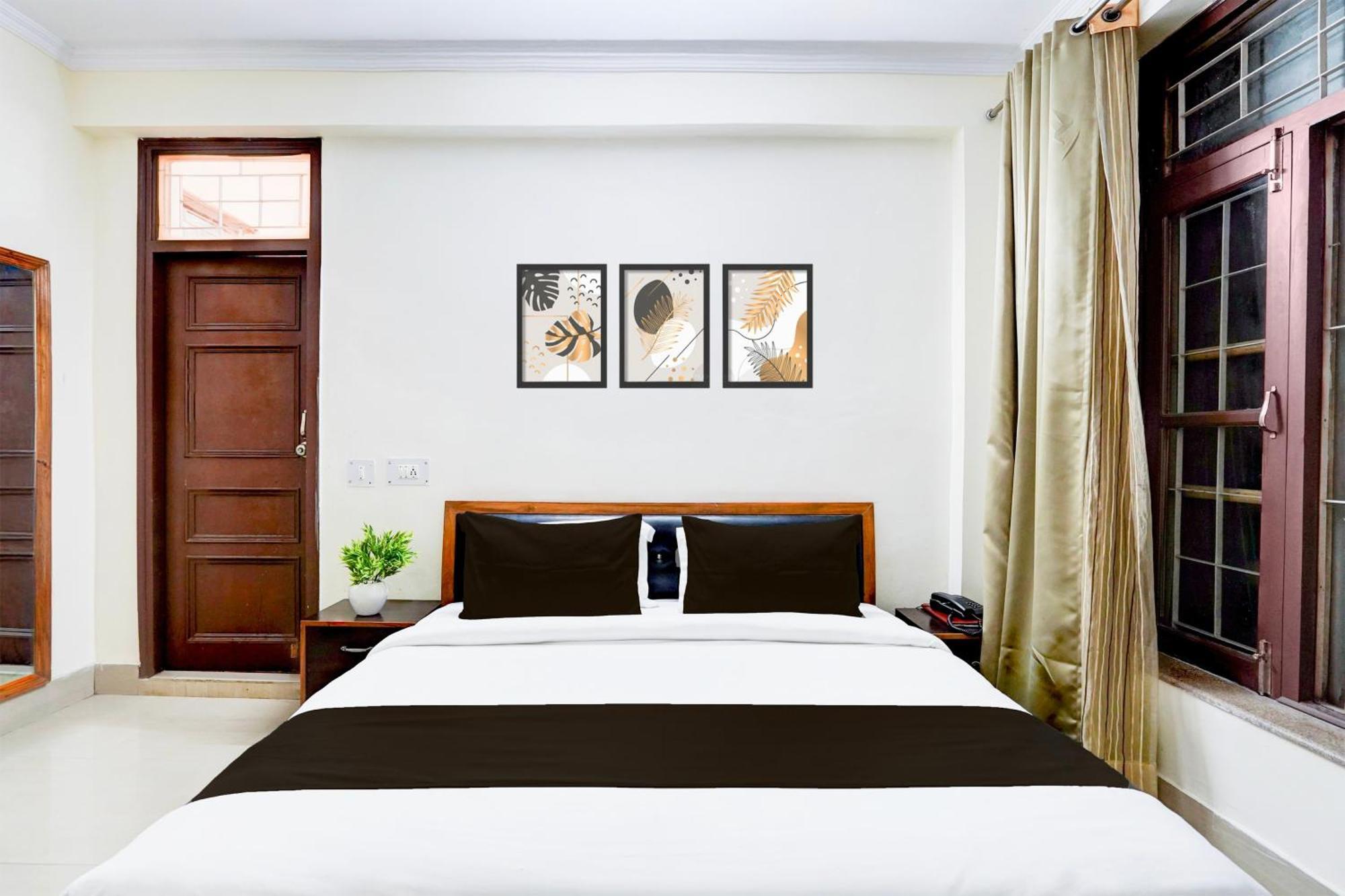 Super Townhouse Mall Road Near Library Chowk Mussoorie Exterior photo