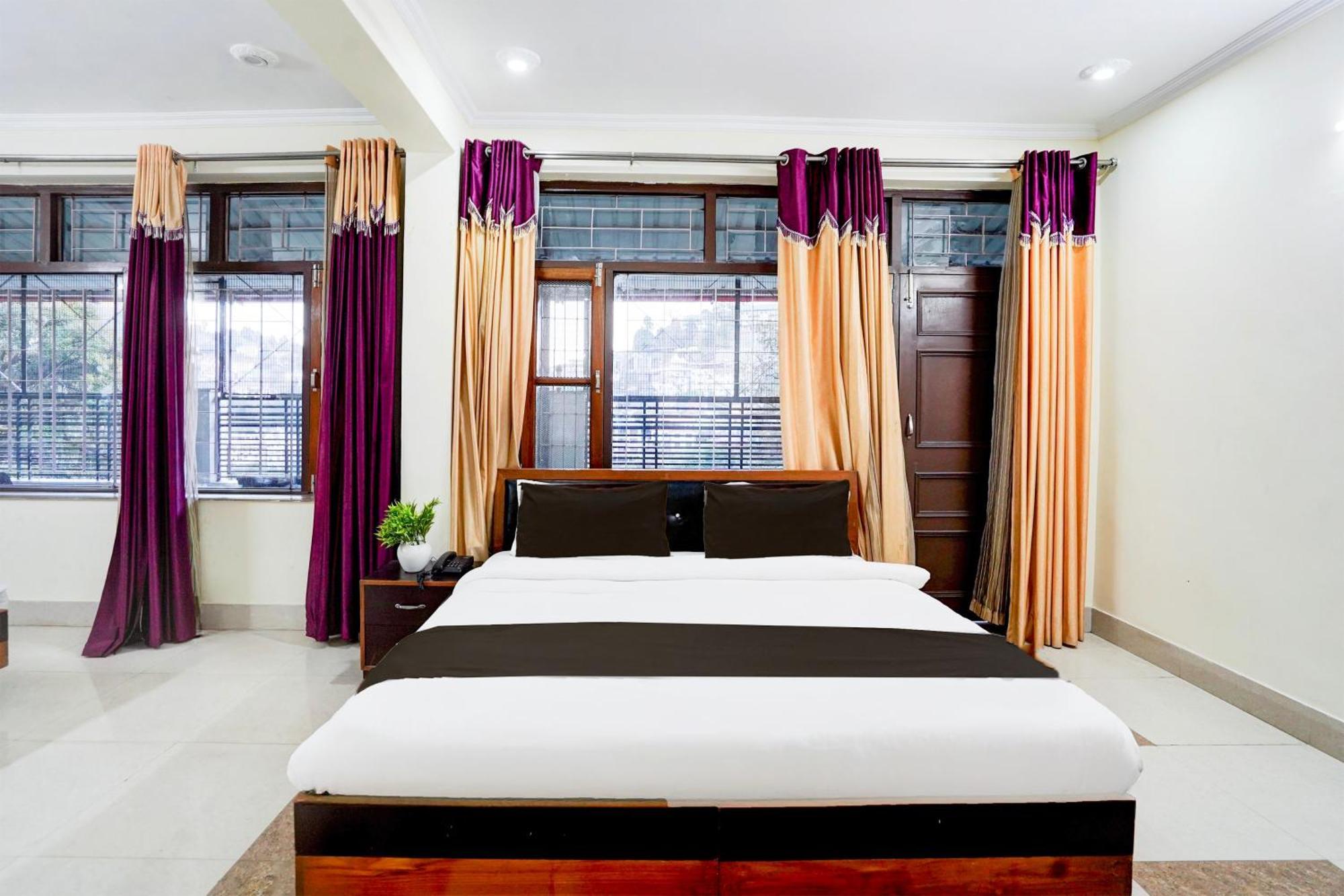 Super Townhouse Mall Road Near Library Chowk Mussoorie Exterior photo