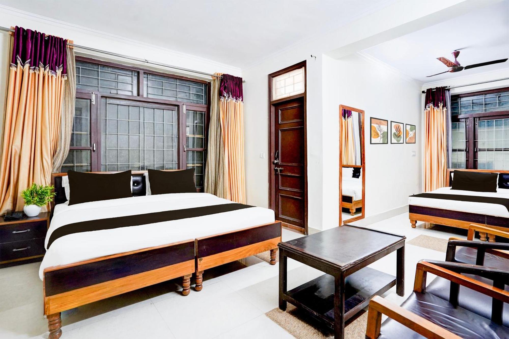 Super Townhouse Mall Road Near Library Chowk Mussoorie Exterior photo